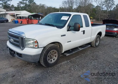 2005 Ford F-250 Lariat/Xl/Xlt z USA, uszkodzony, nr VIN 1FTSX20P05EC60843